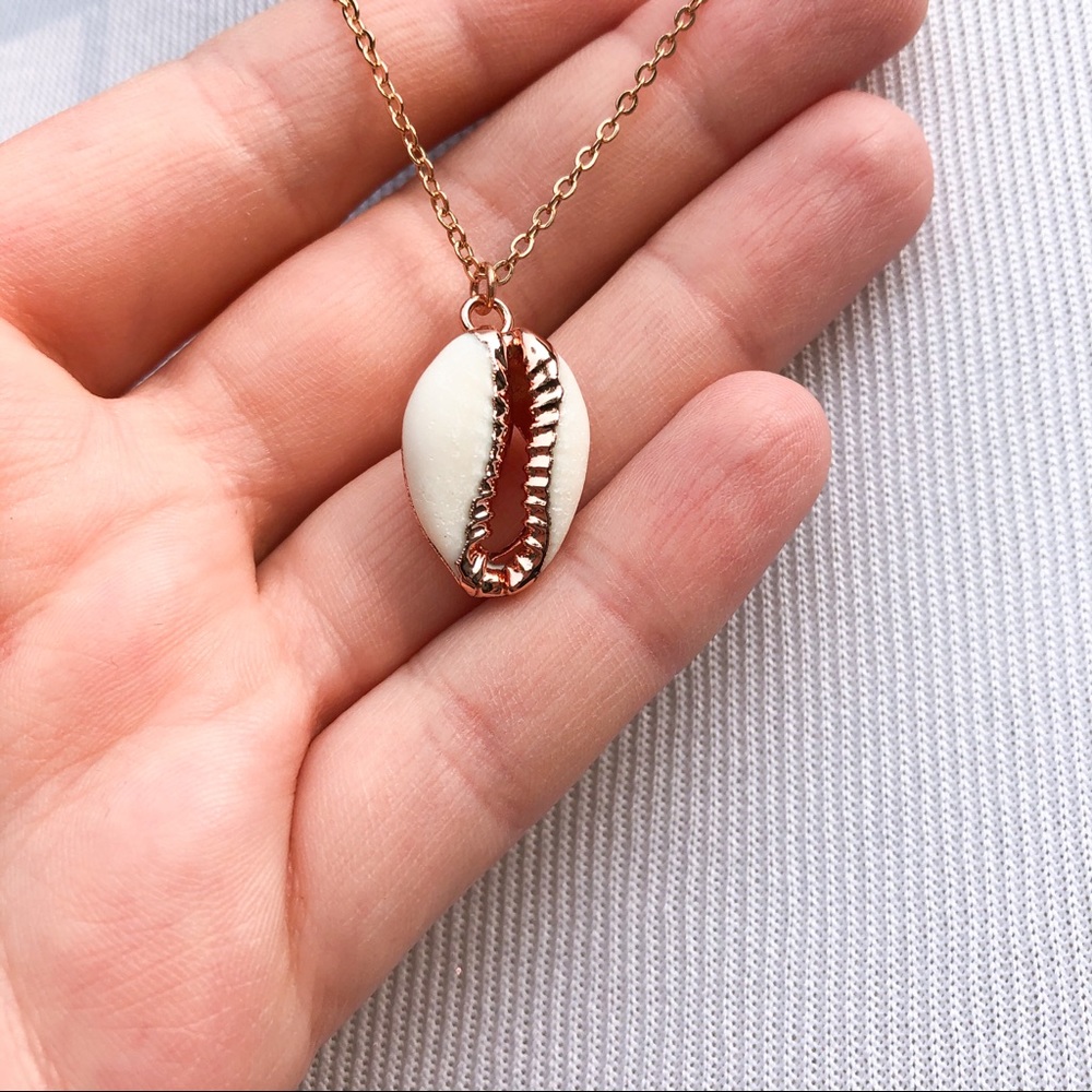 Rose Gold Cowrie Shell Necklace - Picture 6 of 9